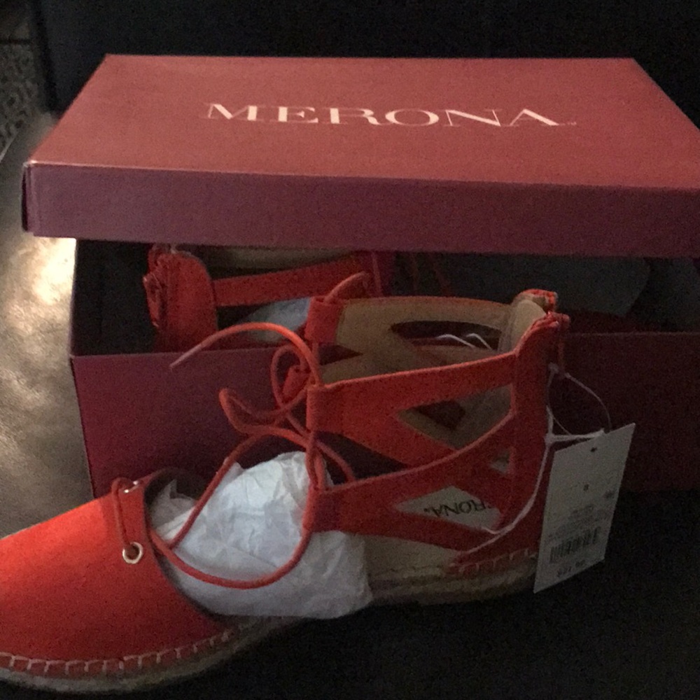 Red closed toe sandal espadrilles 8